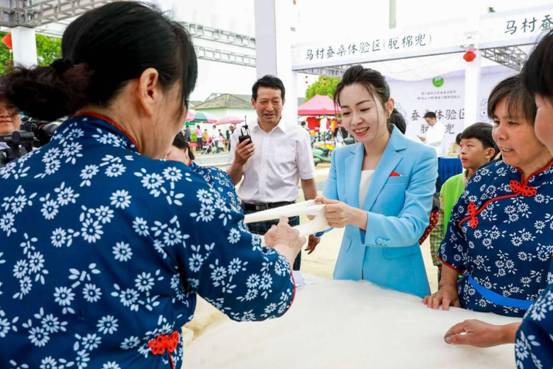 853f8eb4a92947f2da7cd2492c15d69